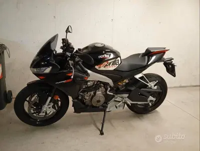 Aprilia Tuono 660 Factory (2022 - 24) usata