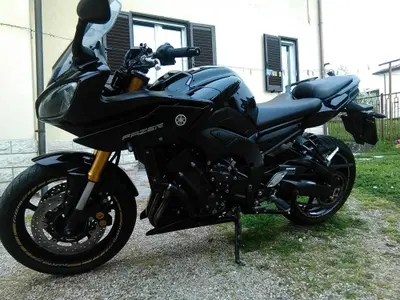 Yamaha FZ8 (2010 - 12) usata