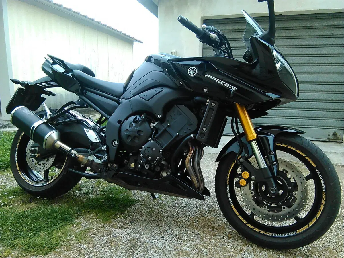 Yamaha FZ8 (2010 - 12) (2)