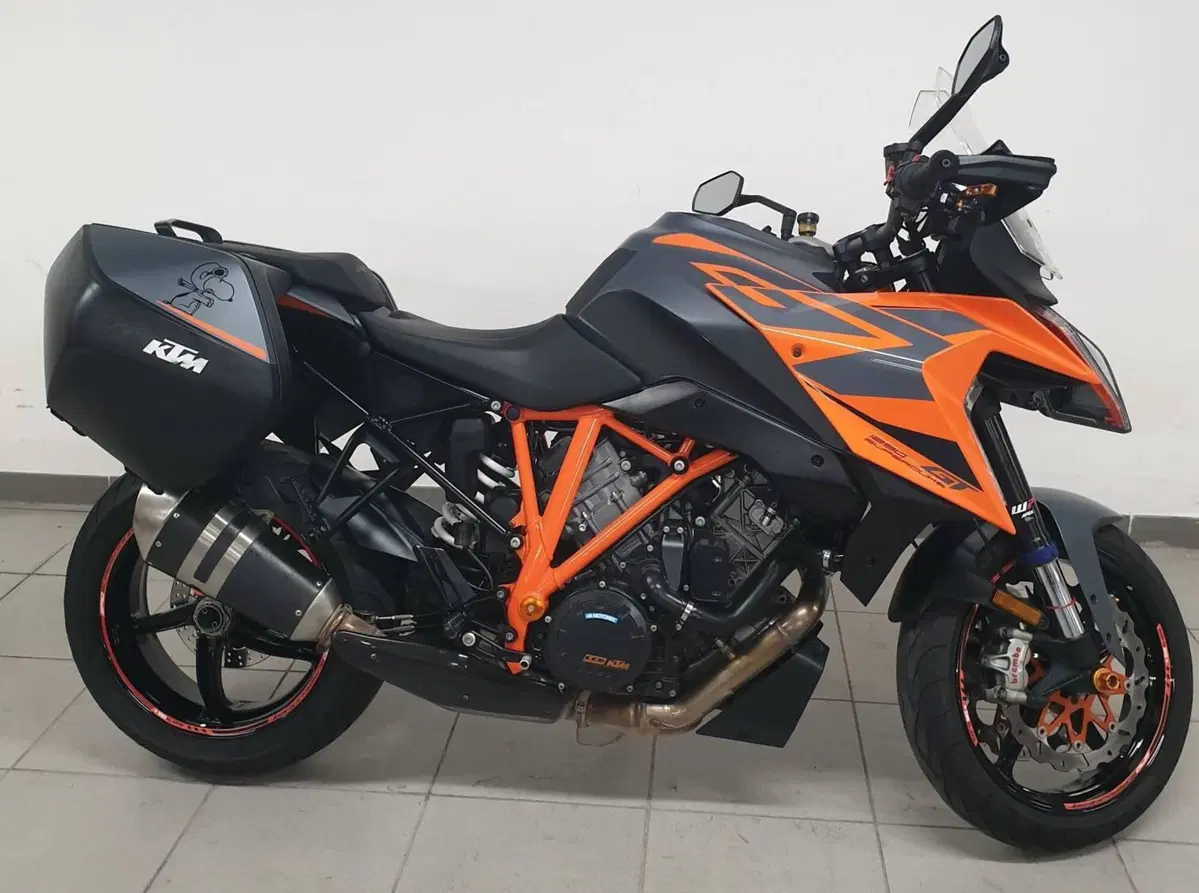KTM 1290 Super Duke GT (2021 - 25) (2)