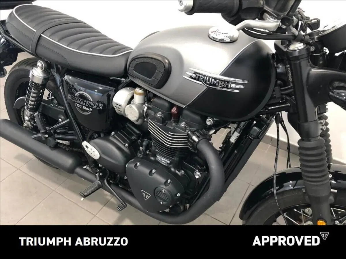 Triumph Bonneville T120 Black (2026) (11)
