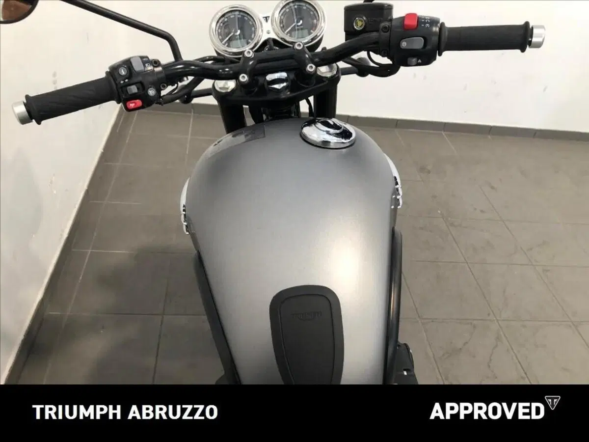 Triumph Bonneville T120 Black (2026) (15)