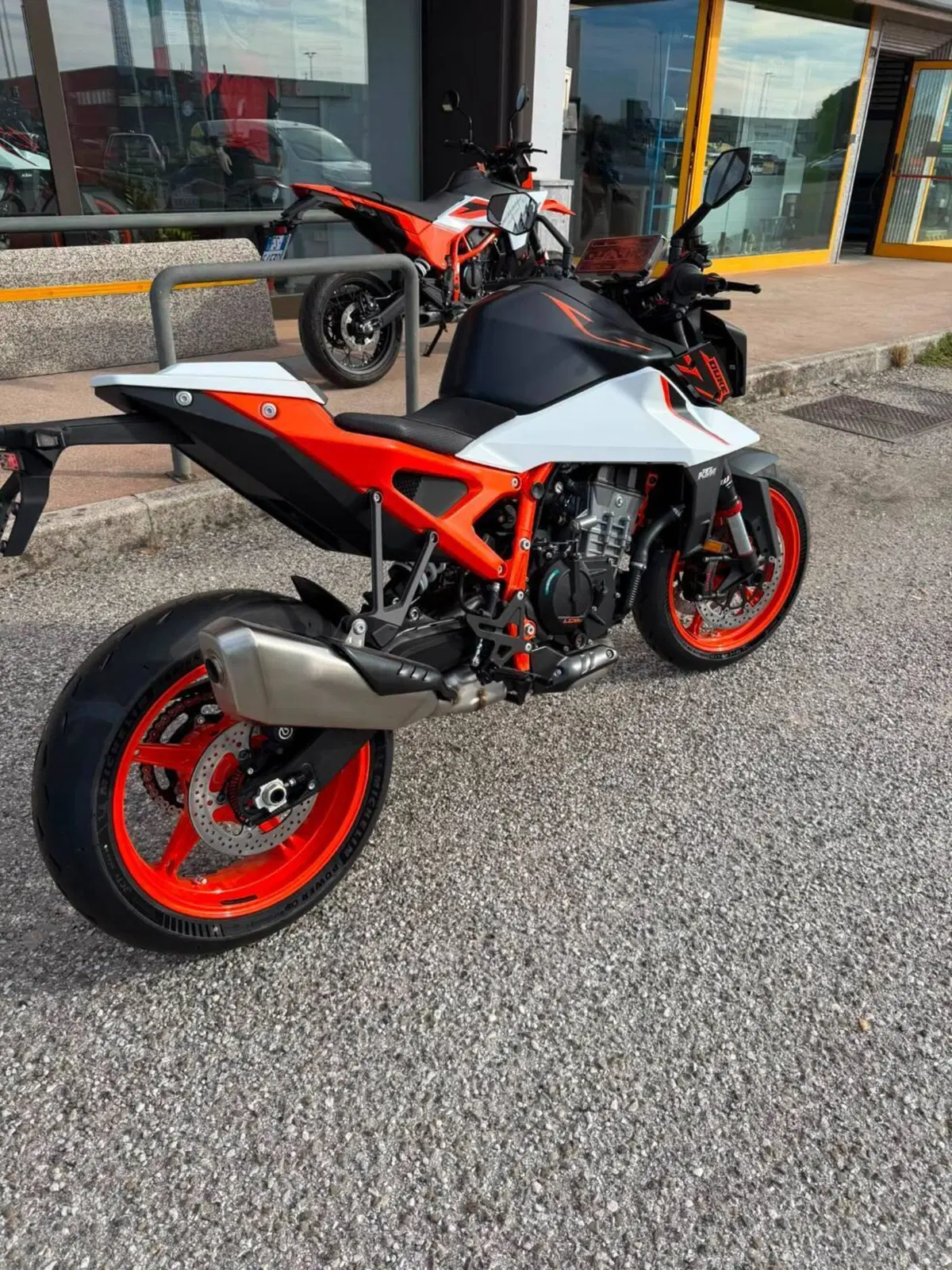 KTM 990 Duke R (2026) (5)