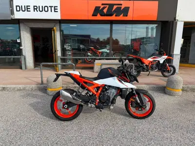 KTM 990 Duke R (2026) nuova