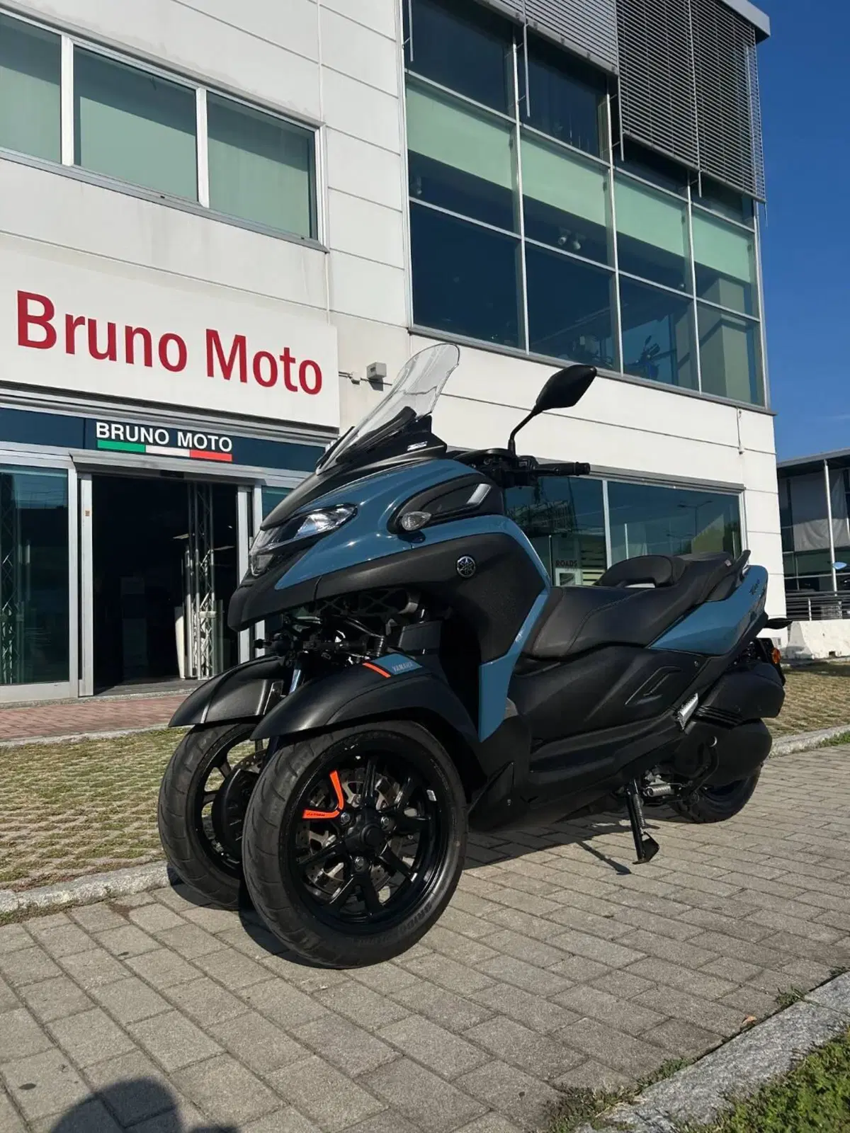 Yamaha Tricity 300 (2021 - 24) (3)