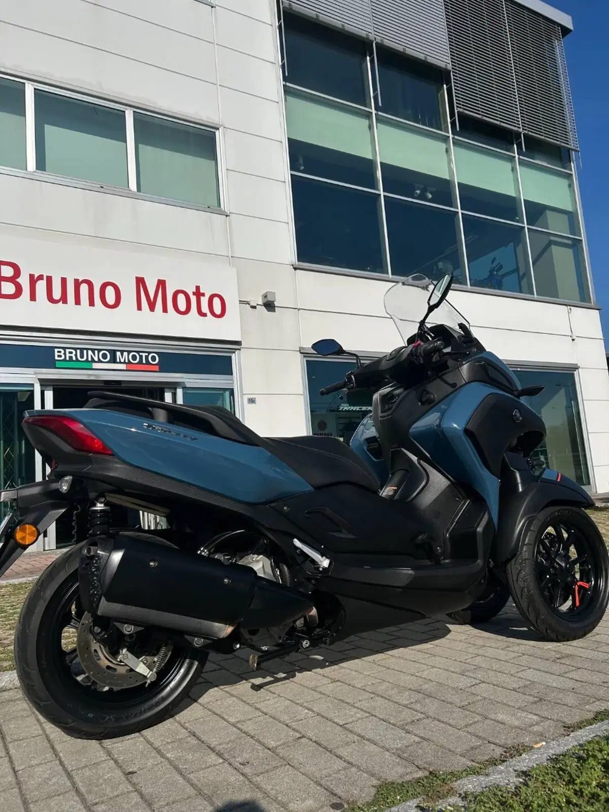 Yamaha Tricity 300 (2021 - 24) (4)