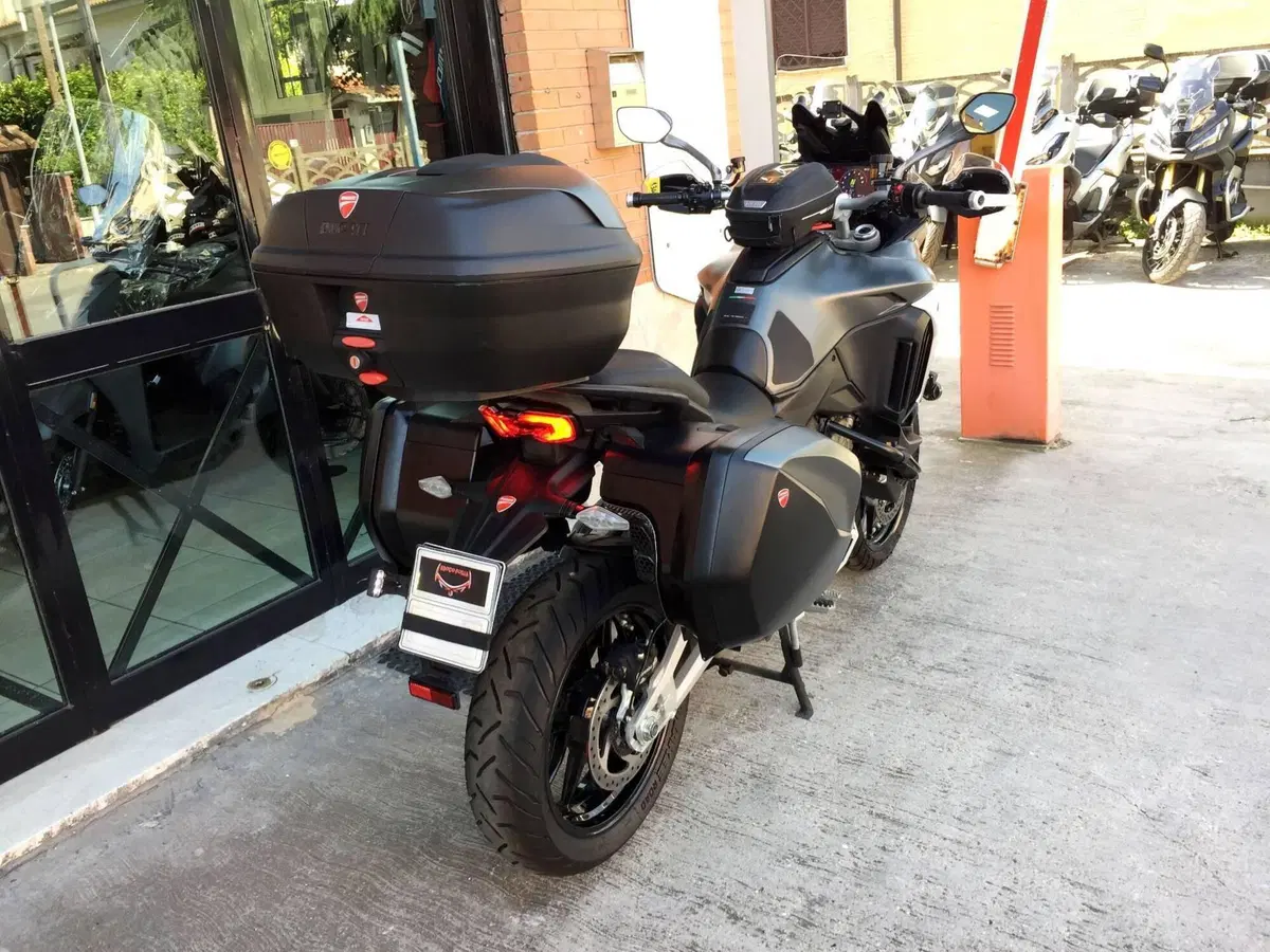 Ducati Multistrada V4 S (2021 - 24) (8)