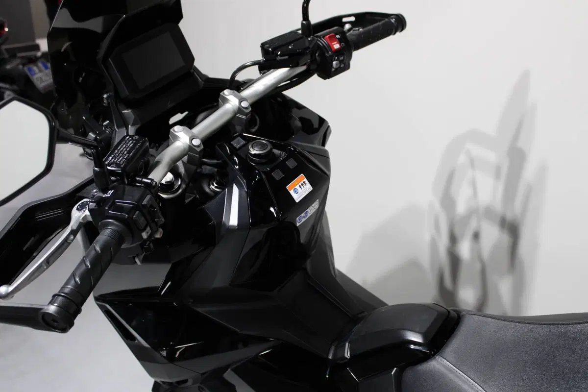 Honda X-ADV 750 DCT (2021 - 24) (5)