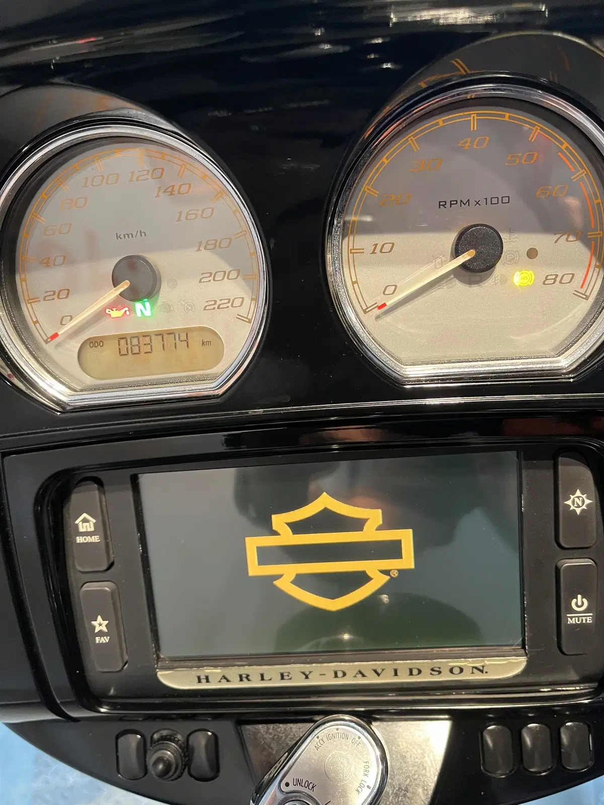 Harley-Davidson 1690 Street Glide Special (2014 - 16) - FLHX (5)