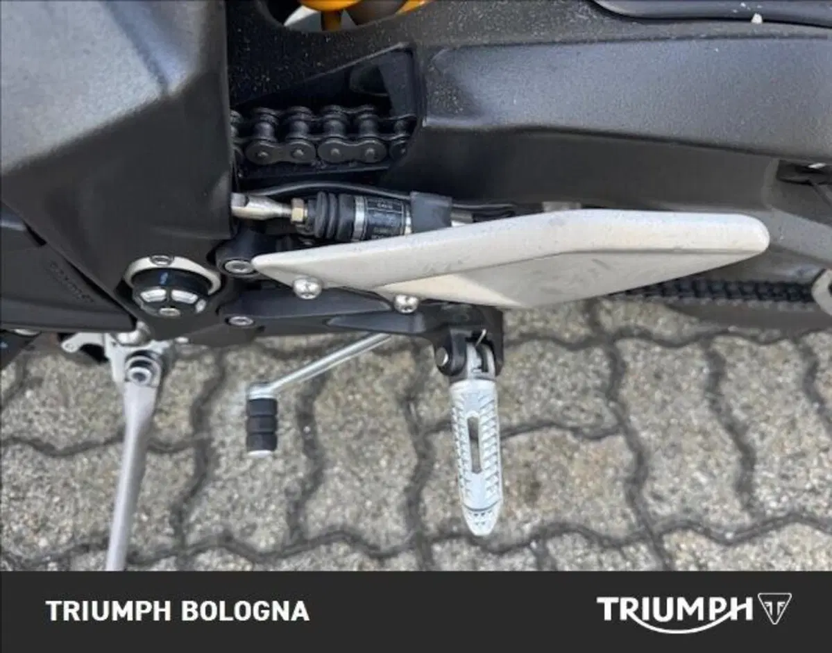 Triumph Street Triple 765 RS (2023 - 26) (5)