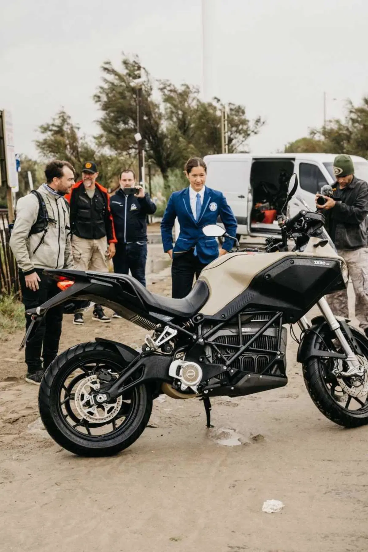 Una moto elettrica di serie ha fatto 436 chilometri con una sola carica: è record ed è una Zero (4)