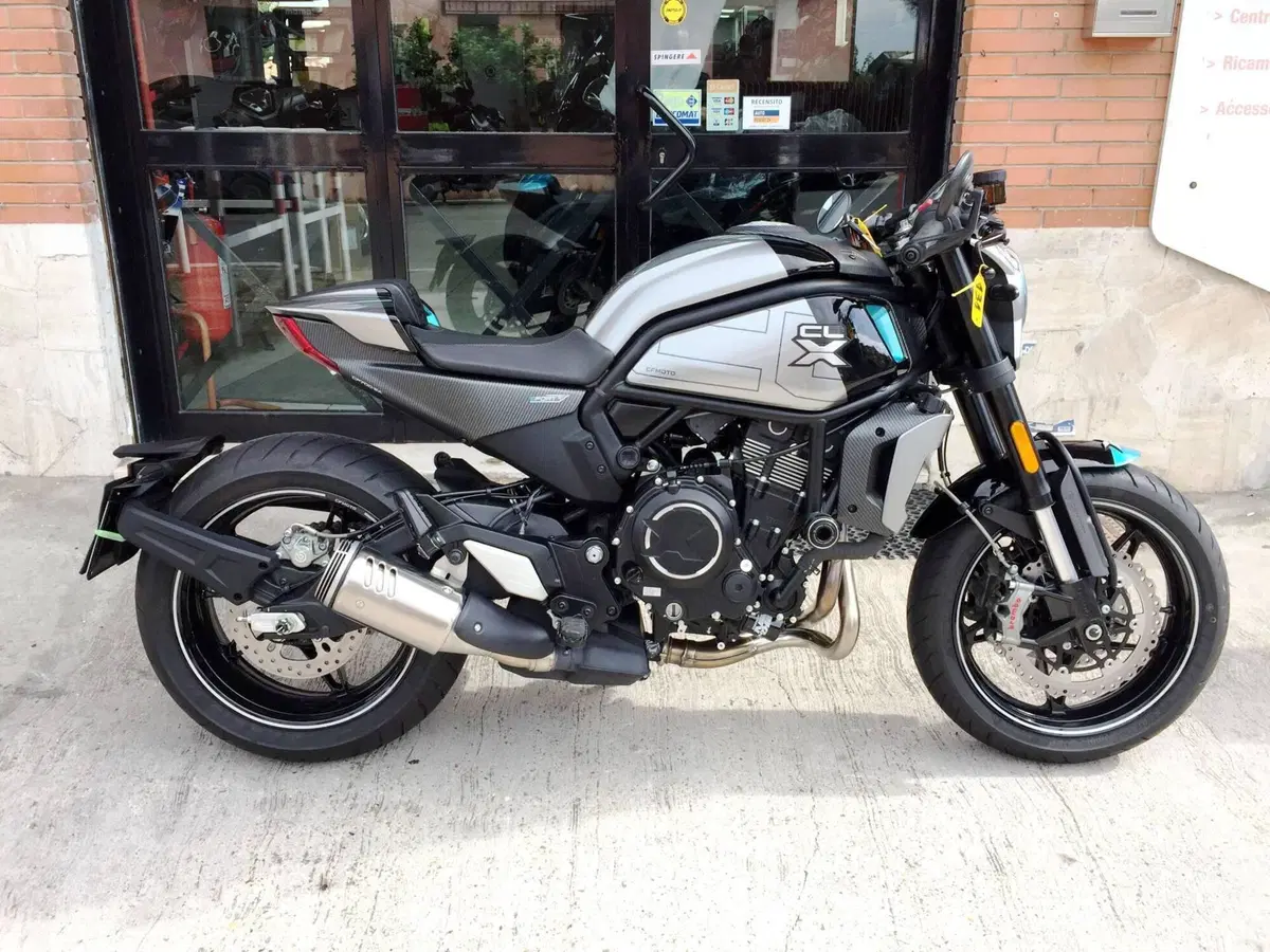 CFMOTO 700CL-X Sport (2022 - 26)