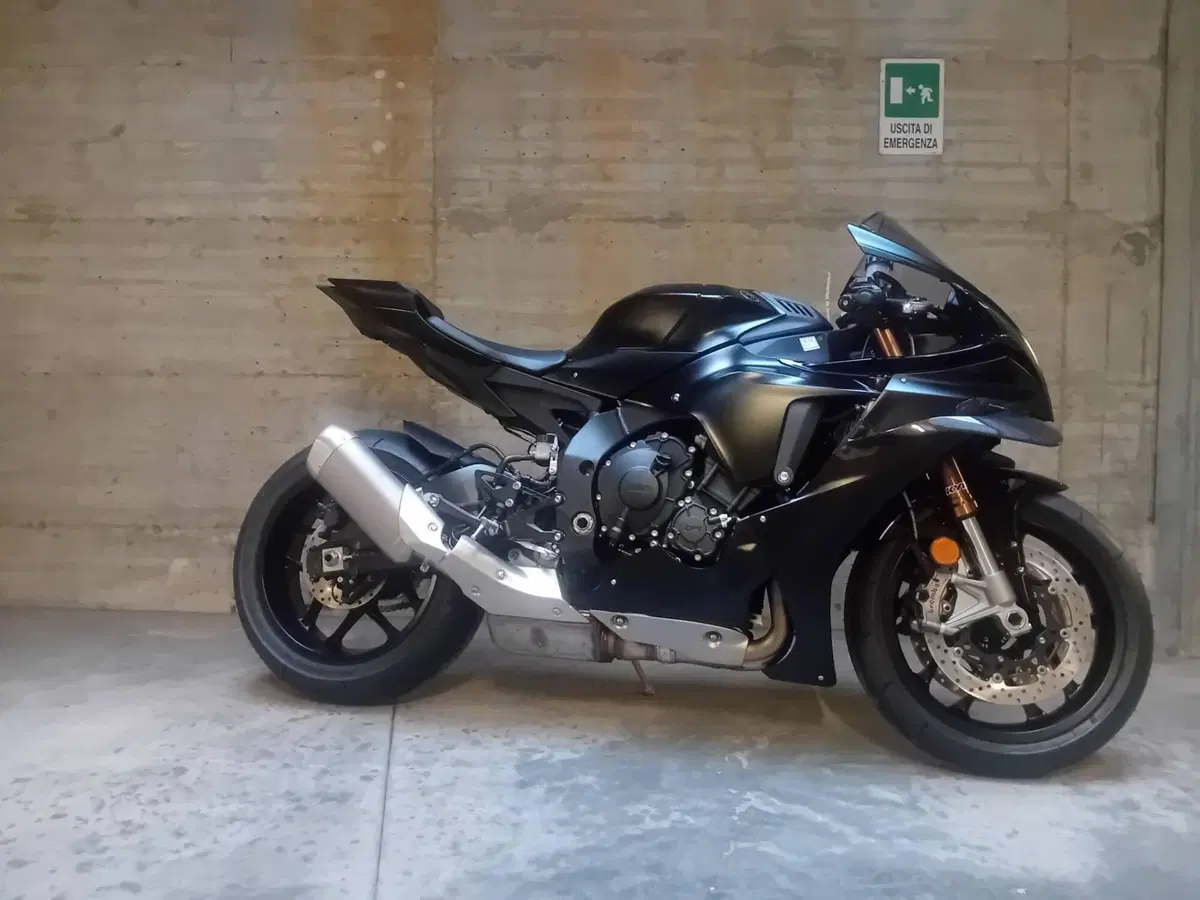 Yamaha YZF R1 Race (2025 - 26) (3)