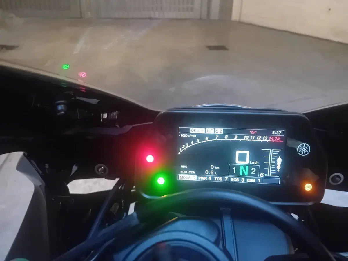 Yamaha YZF R1 Race (2025 - 26) (6)