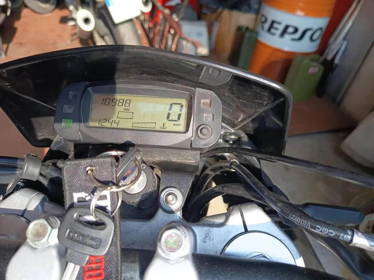 FB Mondial SMX 125 Motard (2021 - 24) (3)