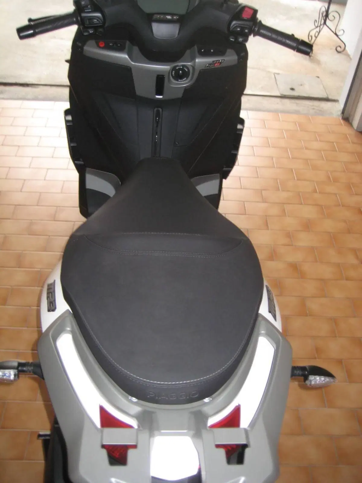 Piaggio MP3 310 (2025 - 26) (4)