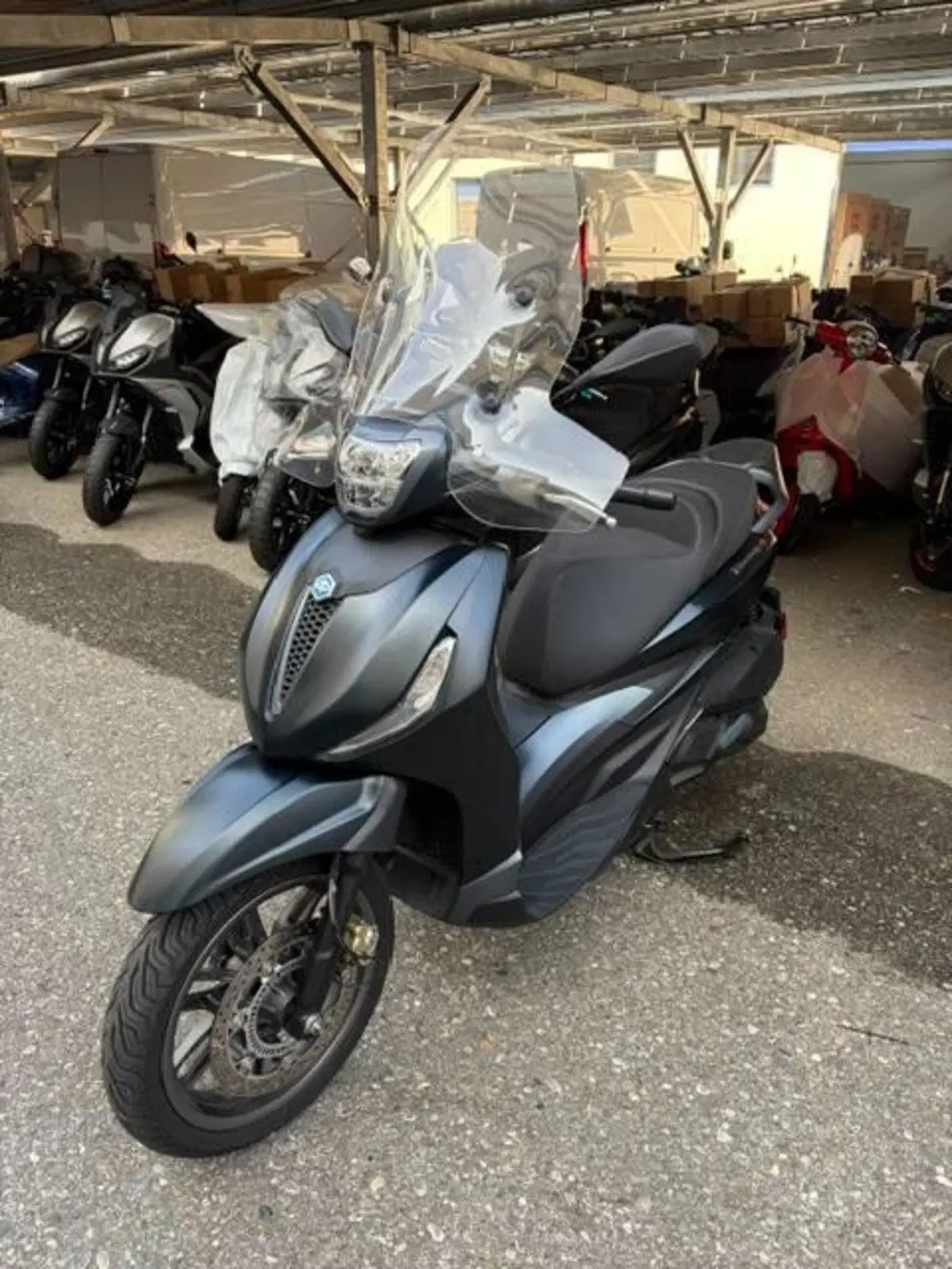 Piaggio Beverly 300 S ABS-ASR (2021 - 25) (3)