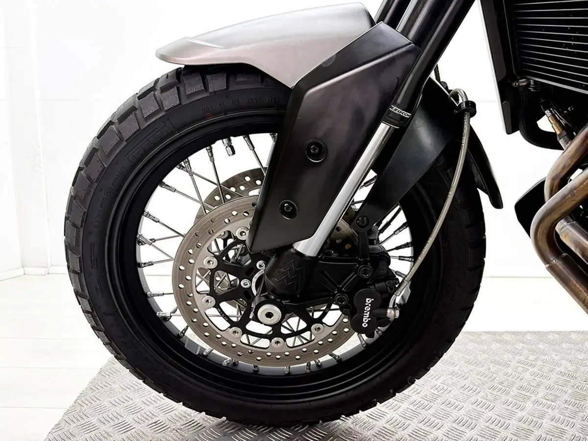Moto Morini X-Cape 650 (2021 - 26) (13)