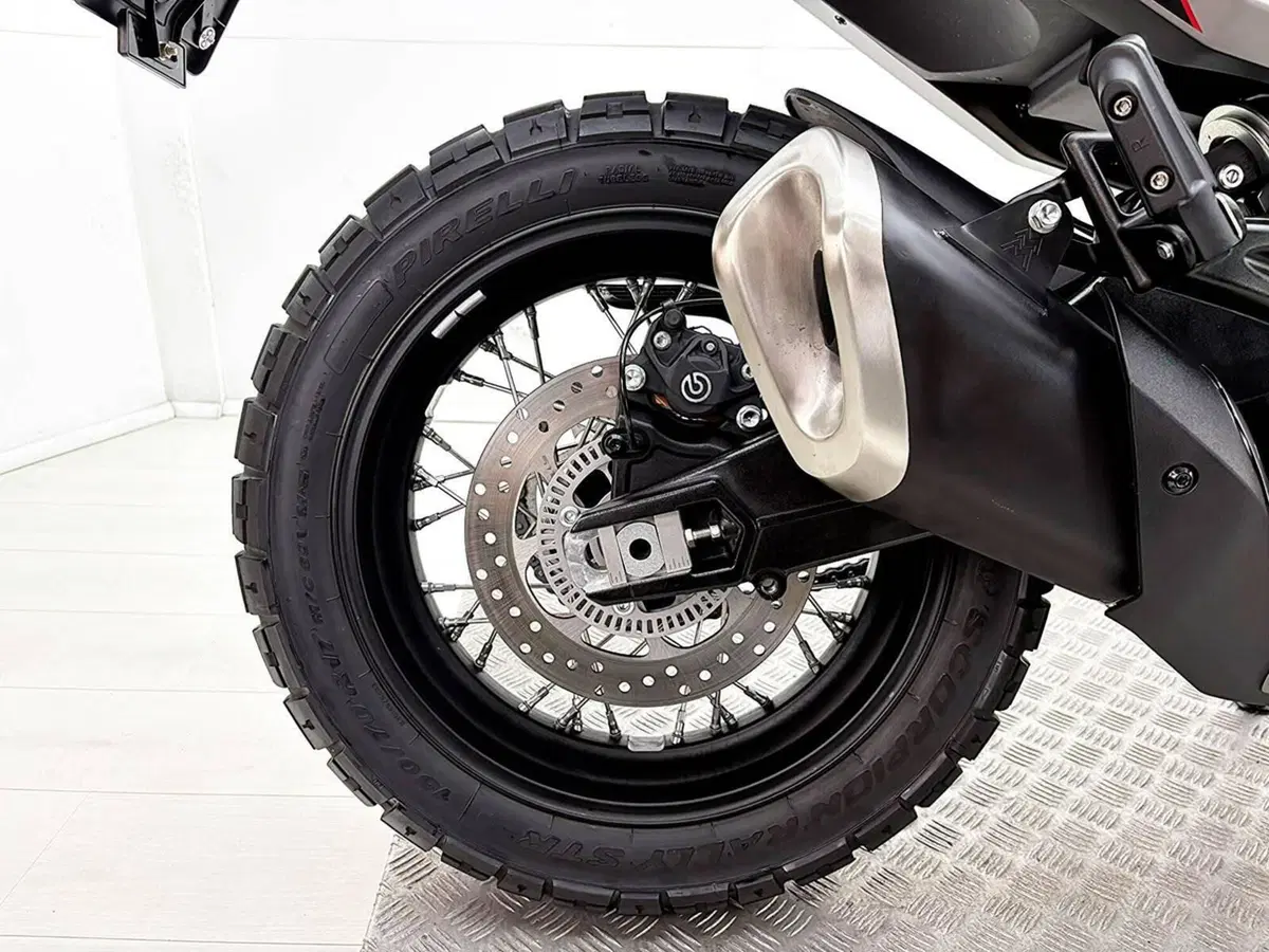 Moto Morini X-Cape 650 (2021 - 26) (6)
