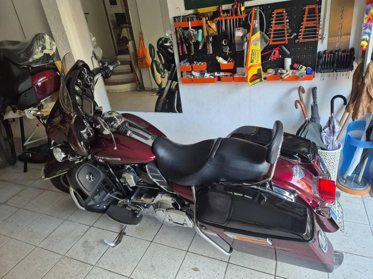Harley-Davidson 1690 Electra Glide Ultra Limited Low (2014 - 16) - FLHTKL (5)