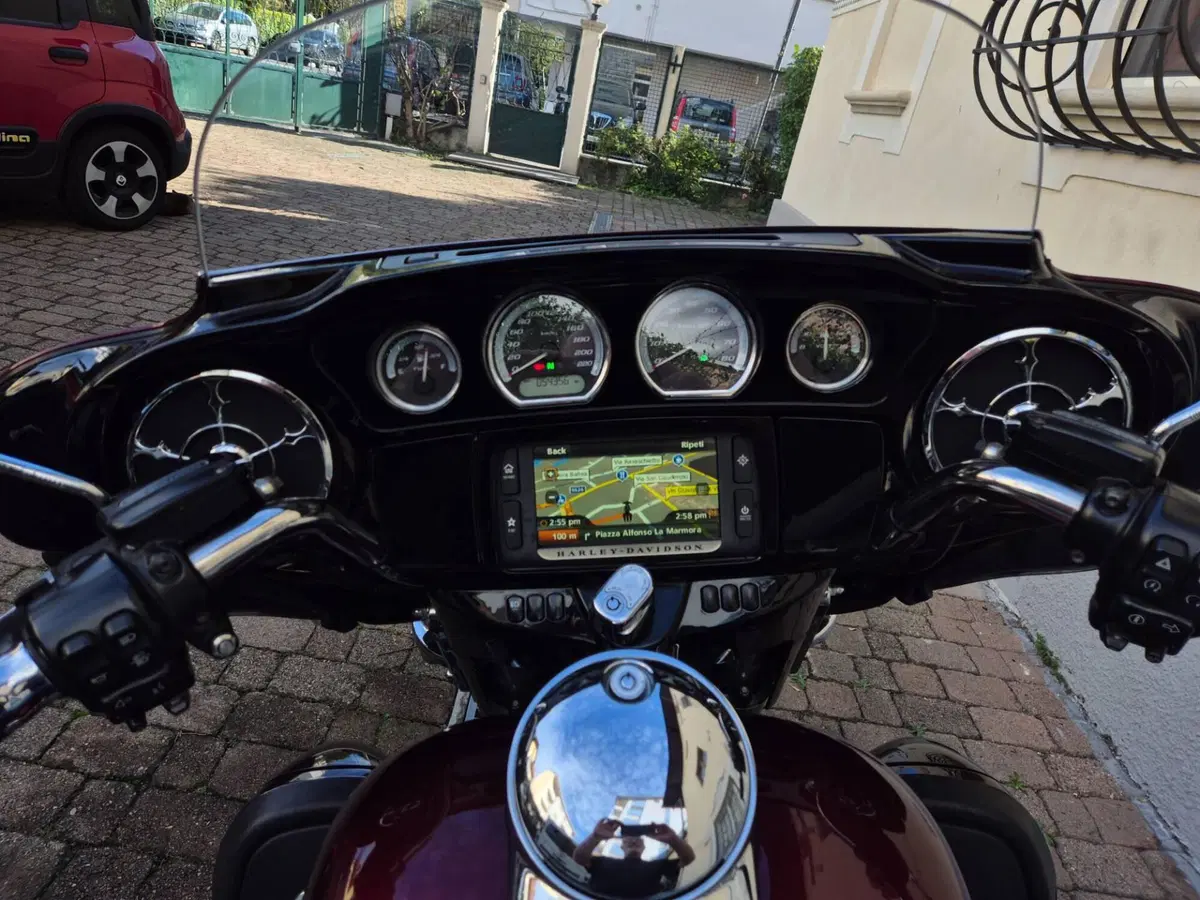 Harley-Davidson 1690 Electra Glide Ultra Limited Low (2014 - 16) - FLHTKL (8)