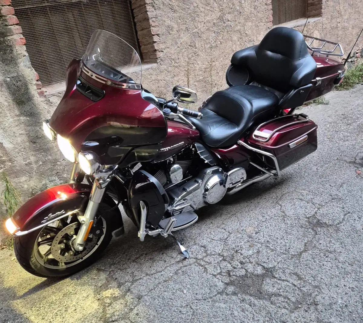 Harley-Davidson 1690 Electra Glide Ultra Limited Low (2014 - 16) - FLHTKL (9)