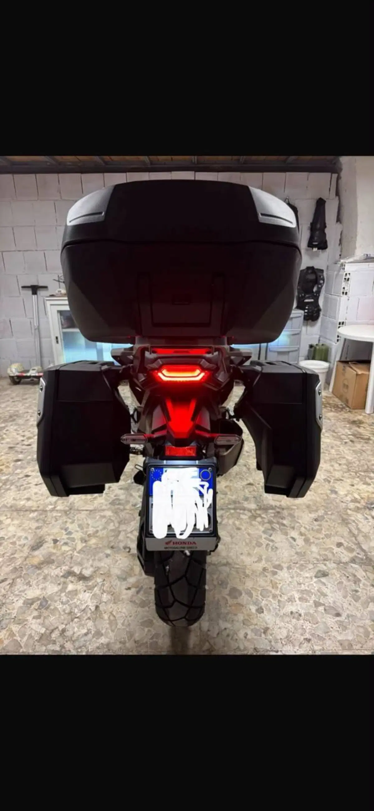 Honda X-ADV 750 DCT Gravel (2021 - 24) (2)