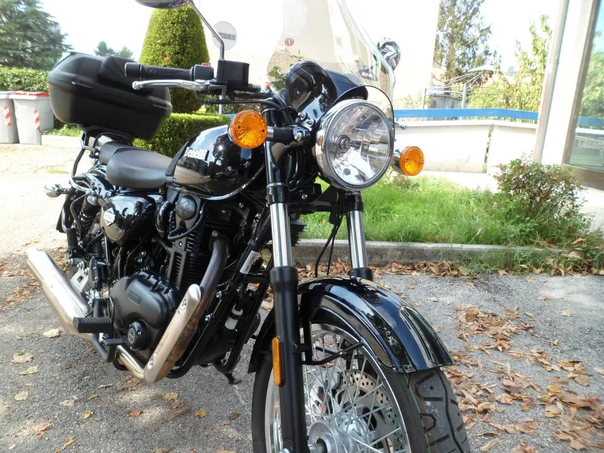 Benelli Imperiale 400 (2021 - 25) (2)