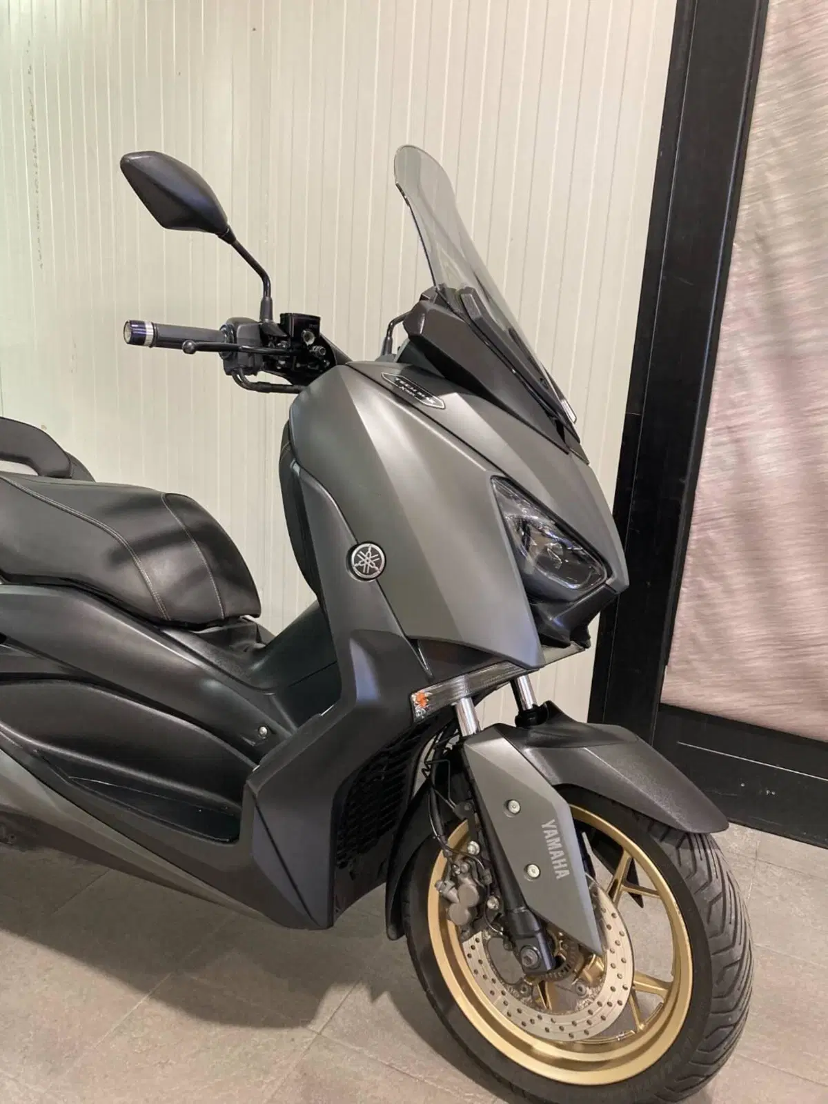 Yamaha X-Max 300 Tech Max (2021 - 24) (4)
