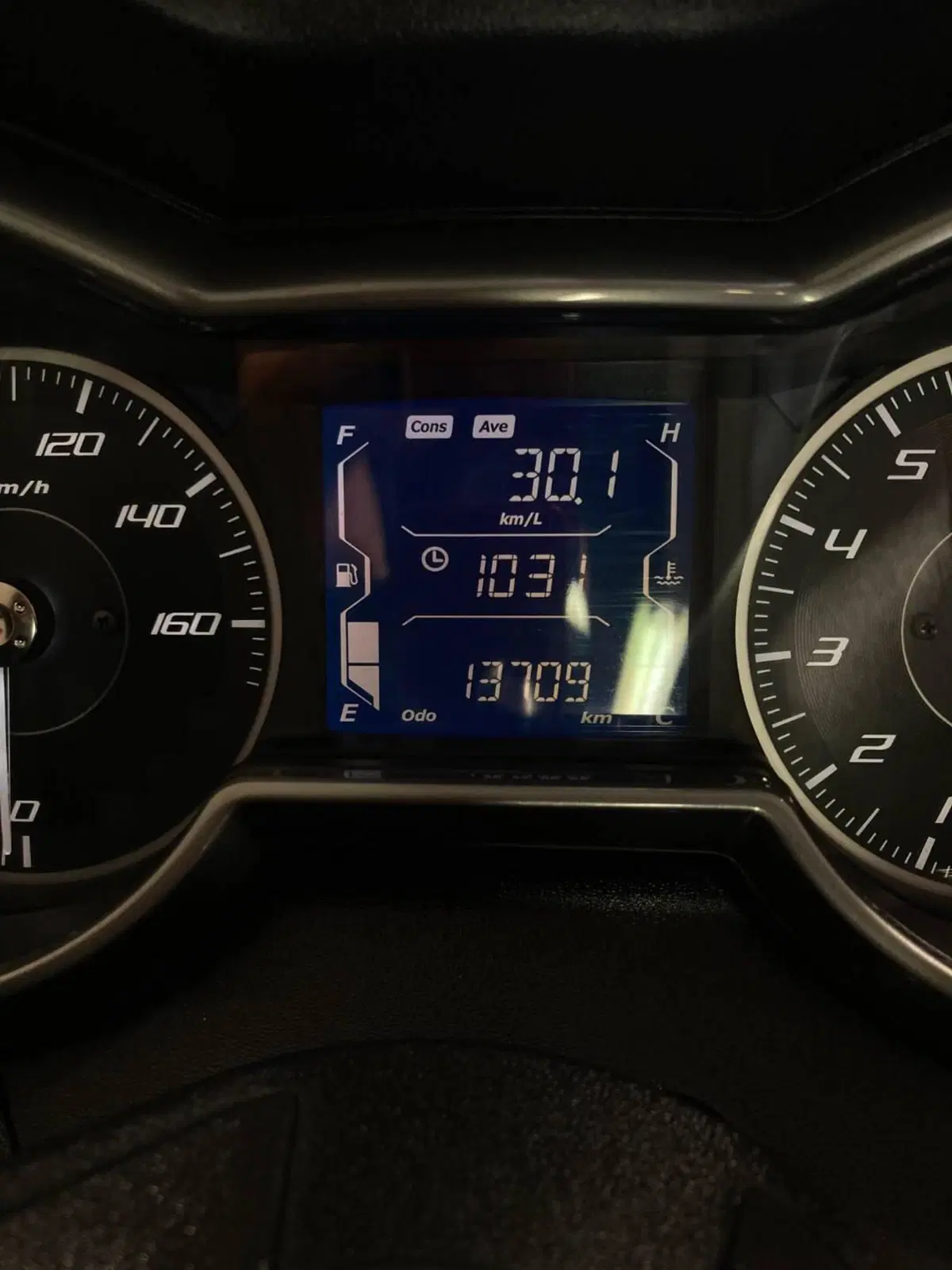 Yamaha X-Max 300 Tech Max (2021 - 24) (6)