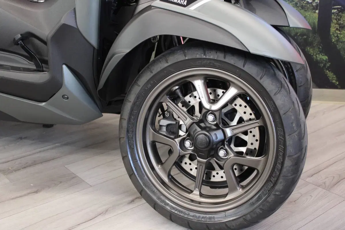 Yamaha Tricity 300 (2020) (13)