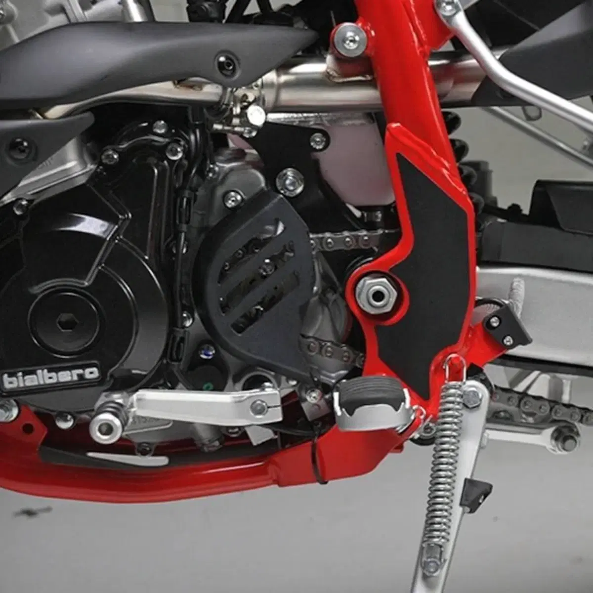 Swm RS 125 R (2026) (3)