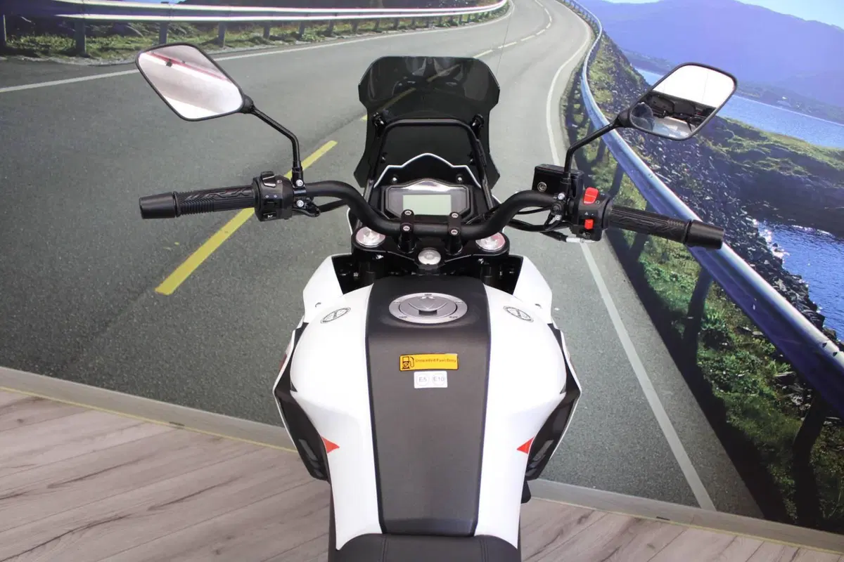 Benelli TRK 251 (2022 - 25) (20)