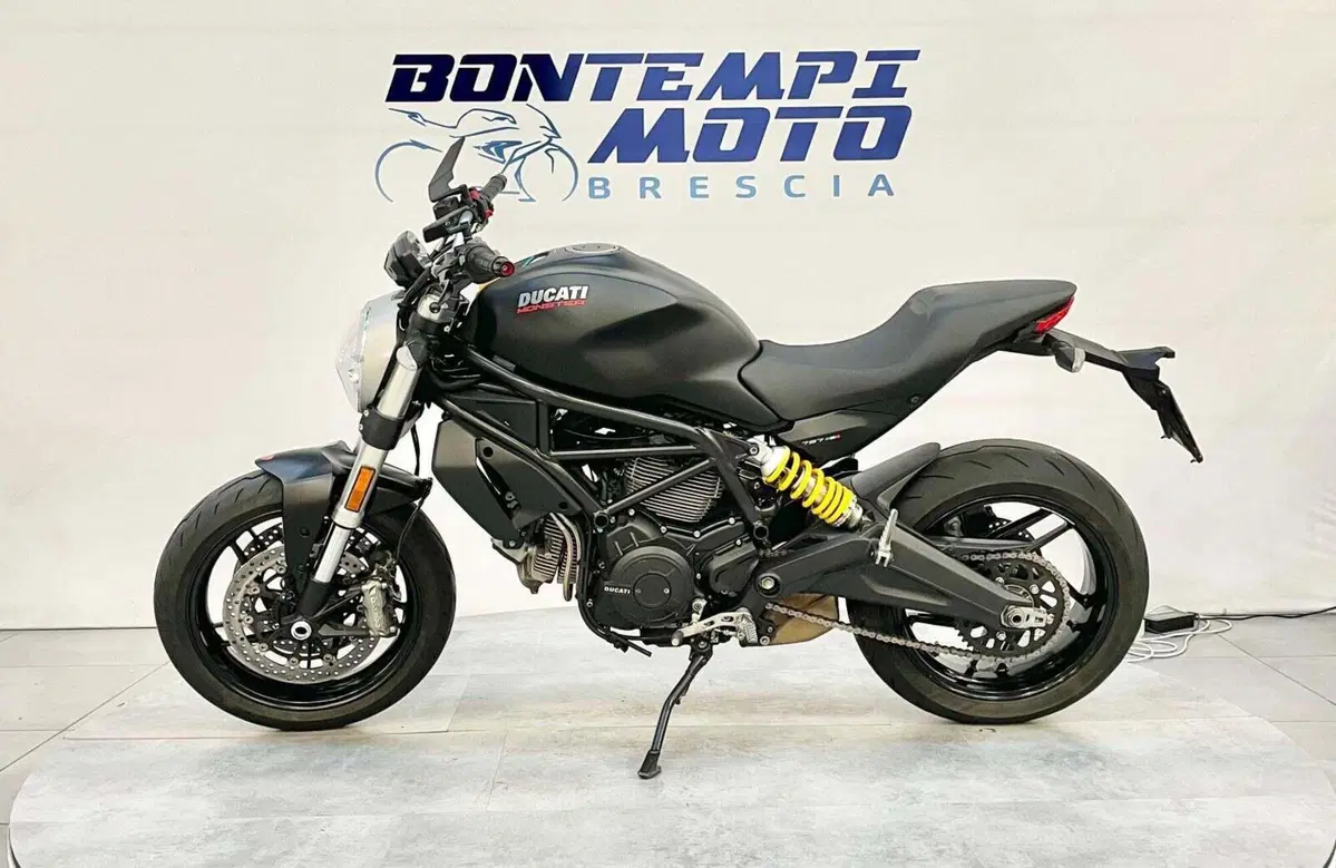 Ducati Monster 797 (2017 - 18) (2)