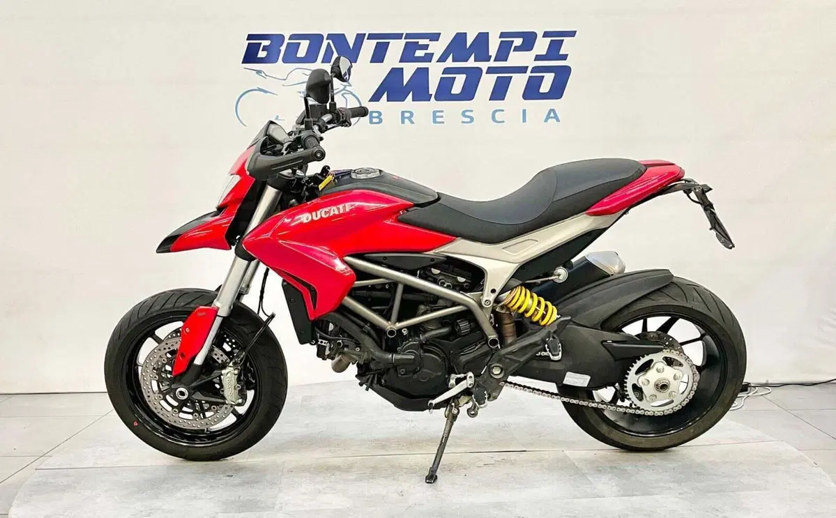 Ducati Hyperstrada 821 (2013 - 15) (2)