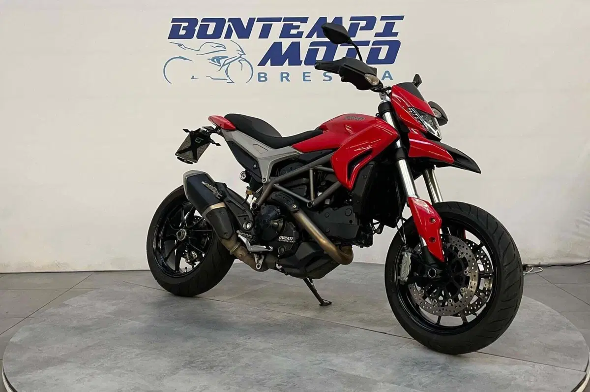 Ducati Hyperstrada 821 (2013 - 15) (7)