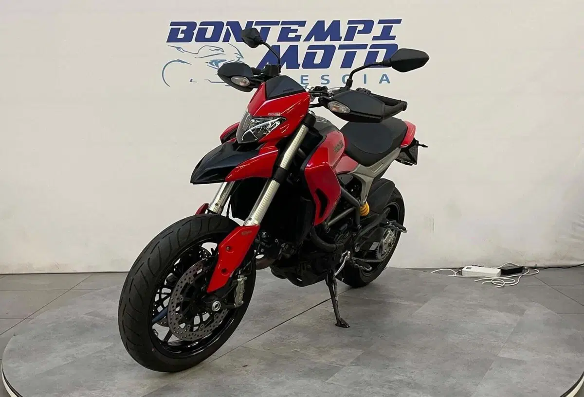 Ducati Hyperstrada 821 (2013 - 15) (8)