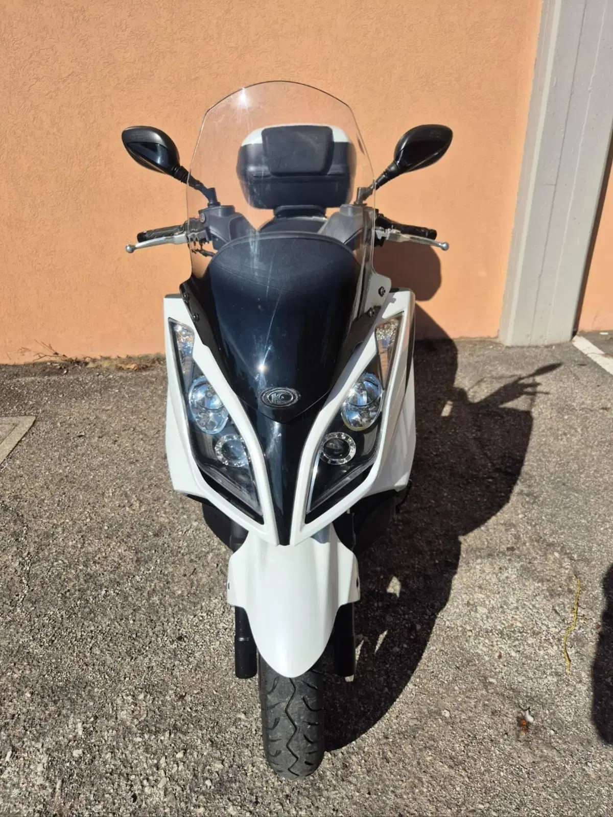 Kymco Downtown 300i (2009 - 17) (2)