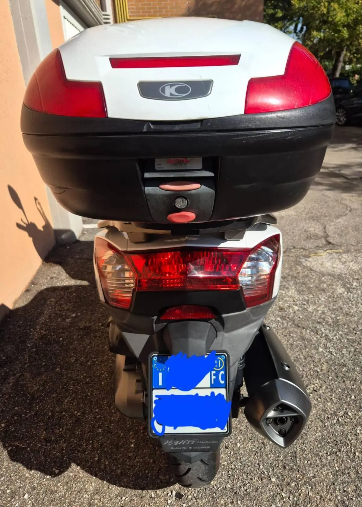 Kymco Downtown 300i (2009 - 17) (5)