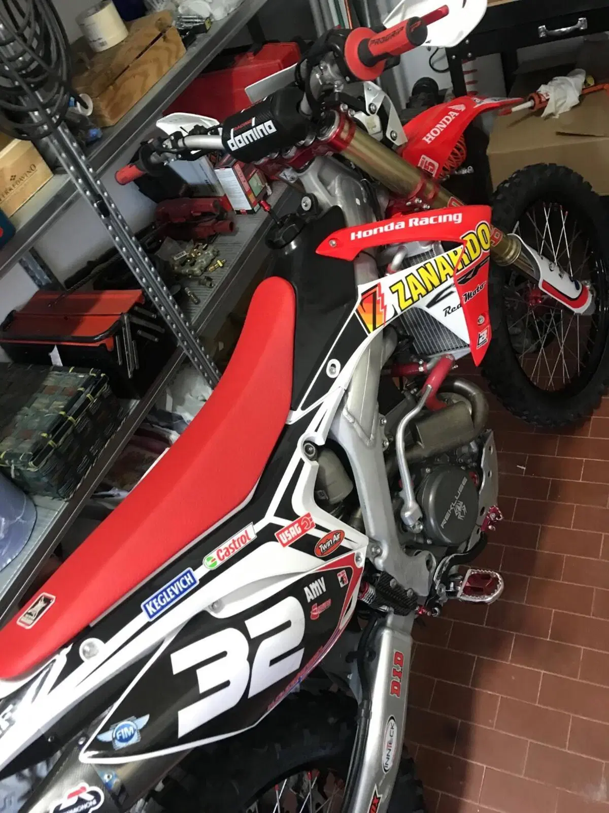 Honda CRF 250RF (2015) (6)