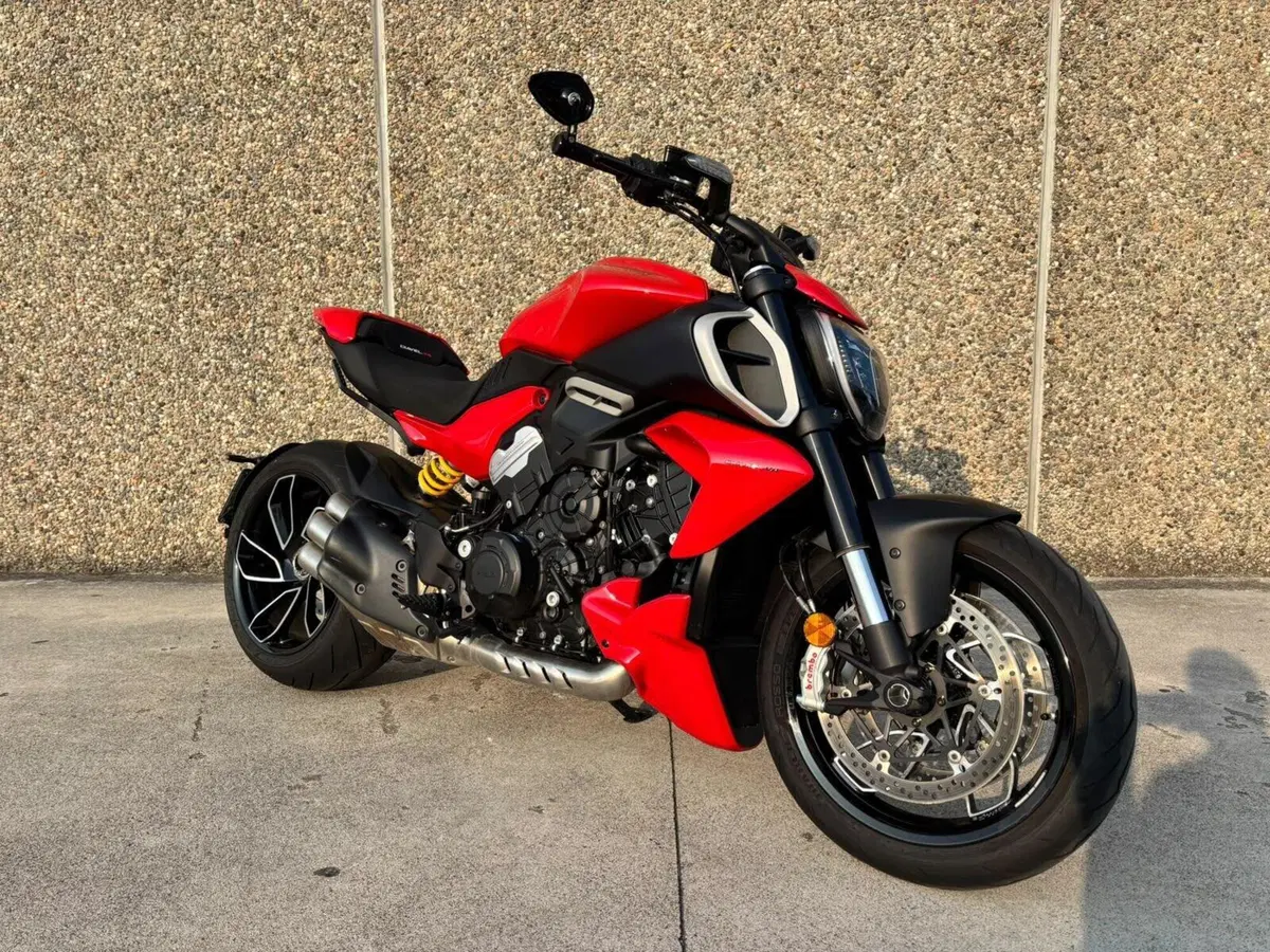 Ducati Diavel V4 (2023 - 26) (3)