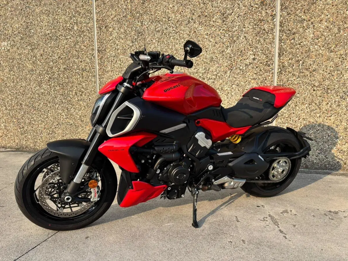 Ducati Diavel V4 (2023 - 26) (4)
