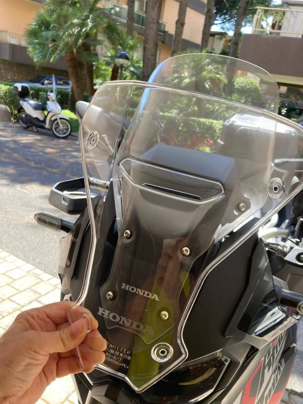 Honda Africa Twin CRF 1100L (2020 - 21) (8)
