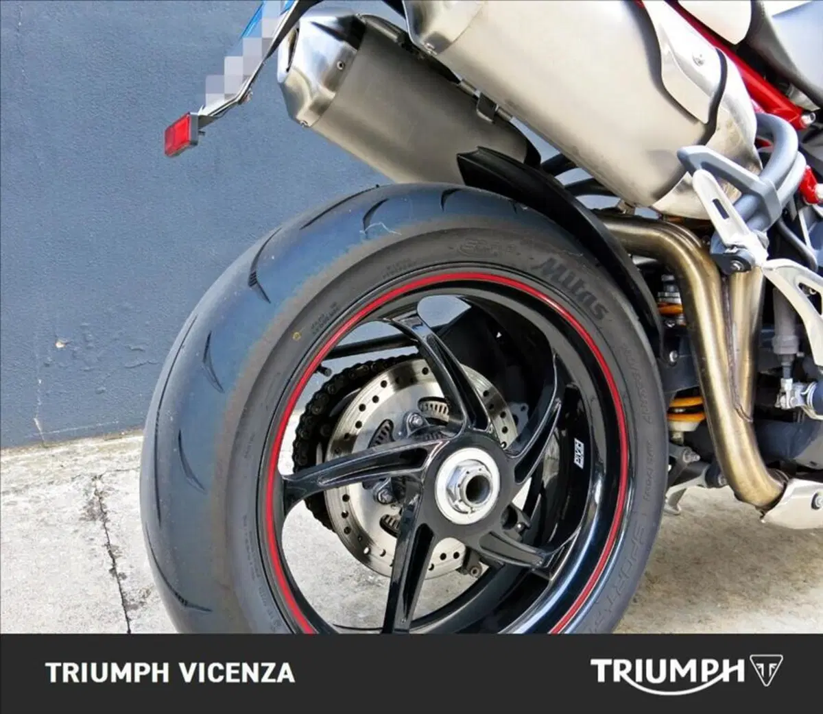 Triumph Speed Triple 1050 R ABS (2011 - 15) (7)