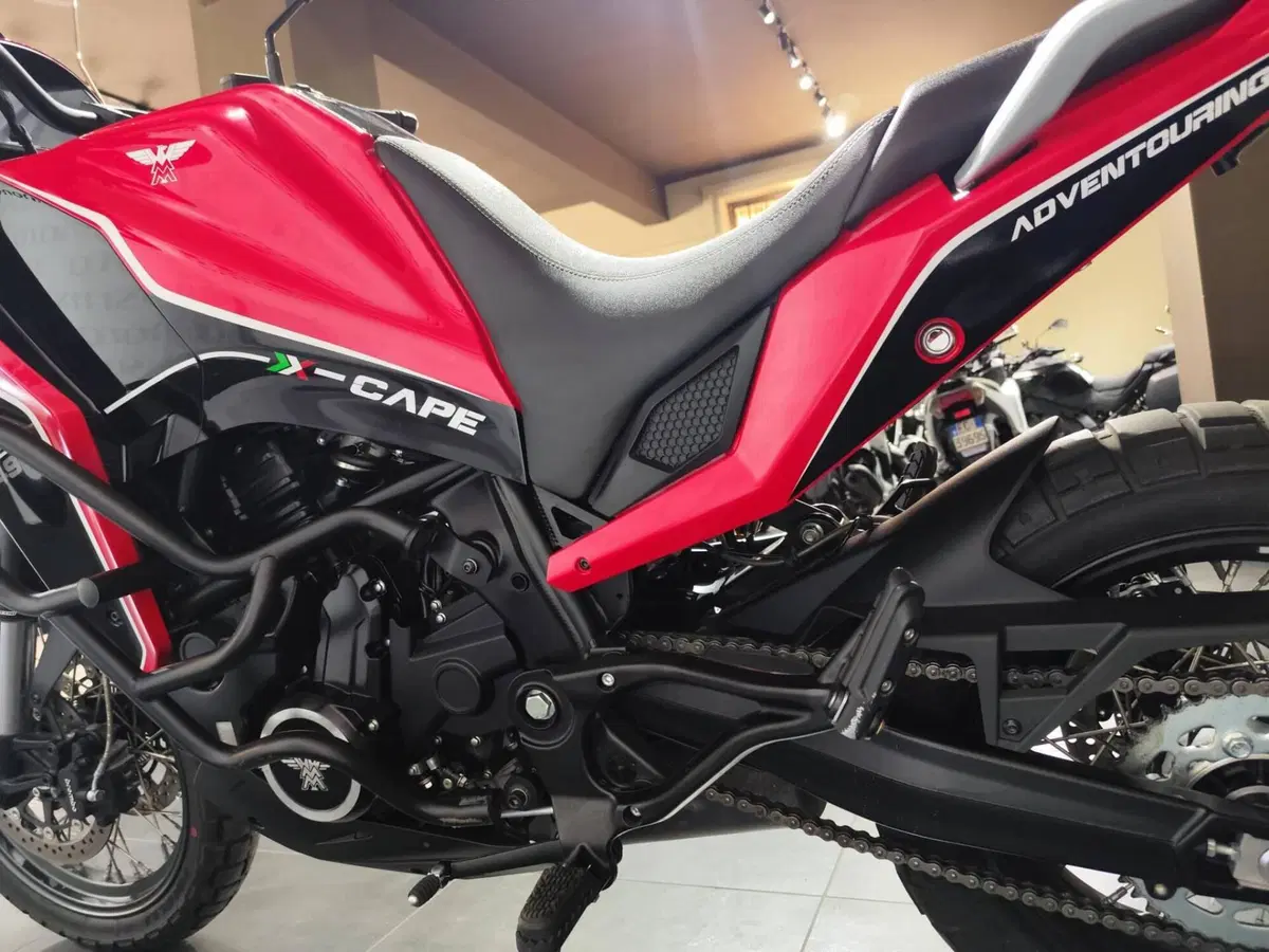 Moto Morini X-Cape 650 (2021 - 26) (6)