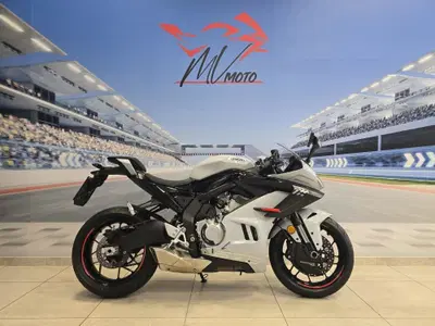 CFMOTO 675SR-R (2025 - 26) usata