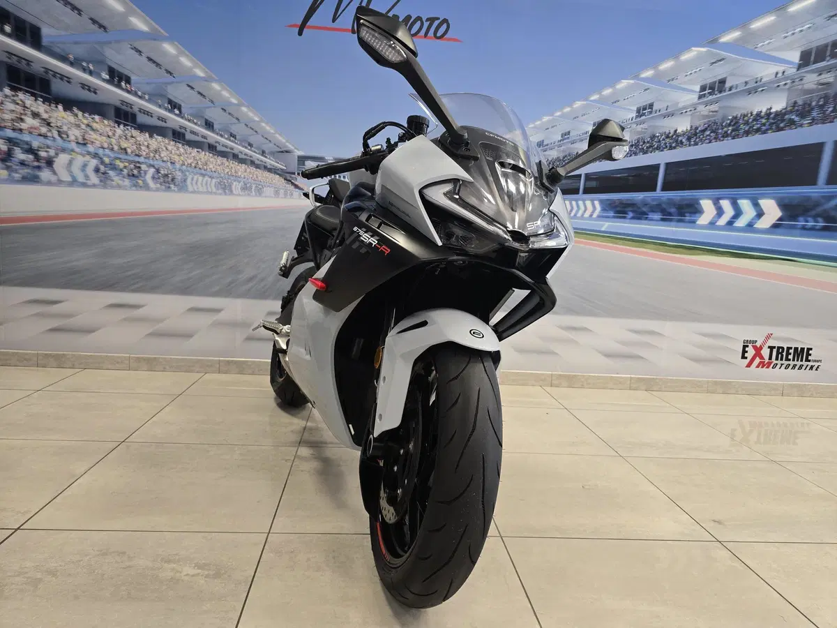 CFMOTO 675SR-R (2025 - 26) (3)