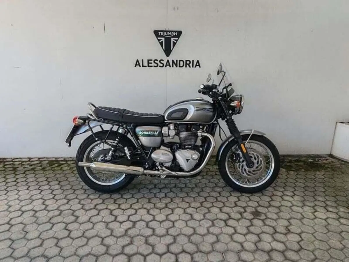 Triumph Bonneville T120 (2021 - 25)