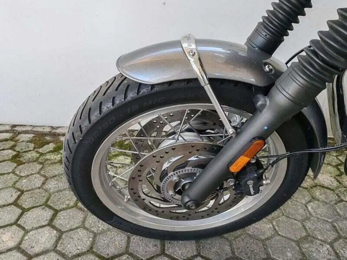 Triumph Bonneville T120 (2021 - 25) (6)