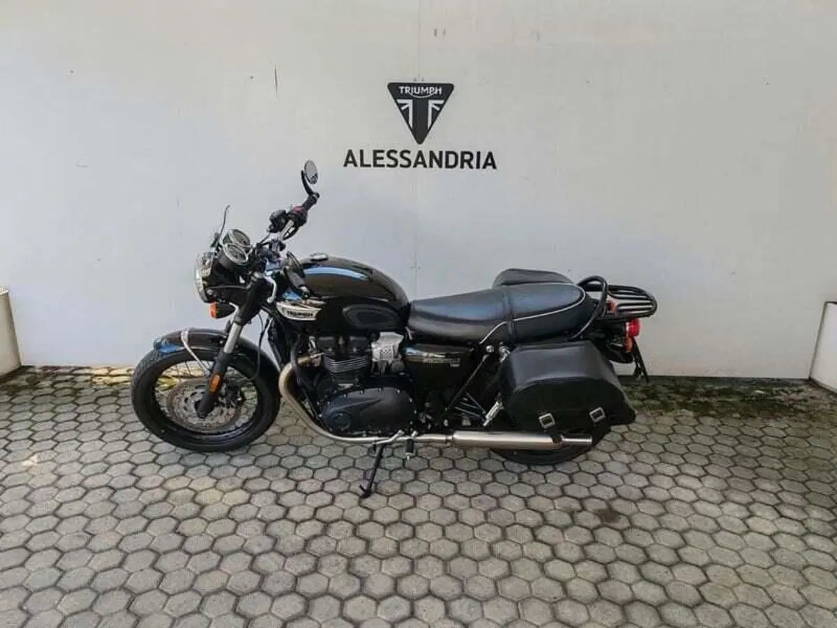 Triumph Bonneville T100 (2021 - 25) (2)